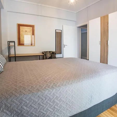 Modern & Stylish Flat In Pagrati * Athens