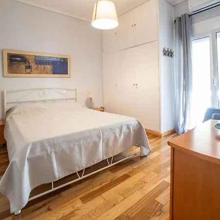 Apartment Modern & Stylish Flat In Pagrati